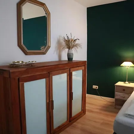 Robin-s-nest * نيبورغ